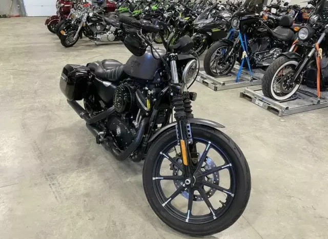 
								2016 Harley-Davidson Iron 883 (XL883N) full									