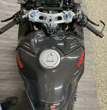 
								2019 Ducati Panigale V4 R full									